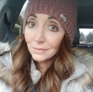 Meet your Posher, Pamela